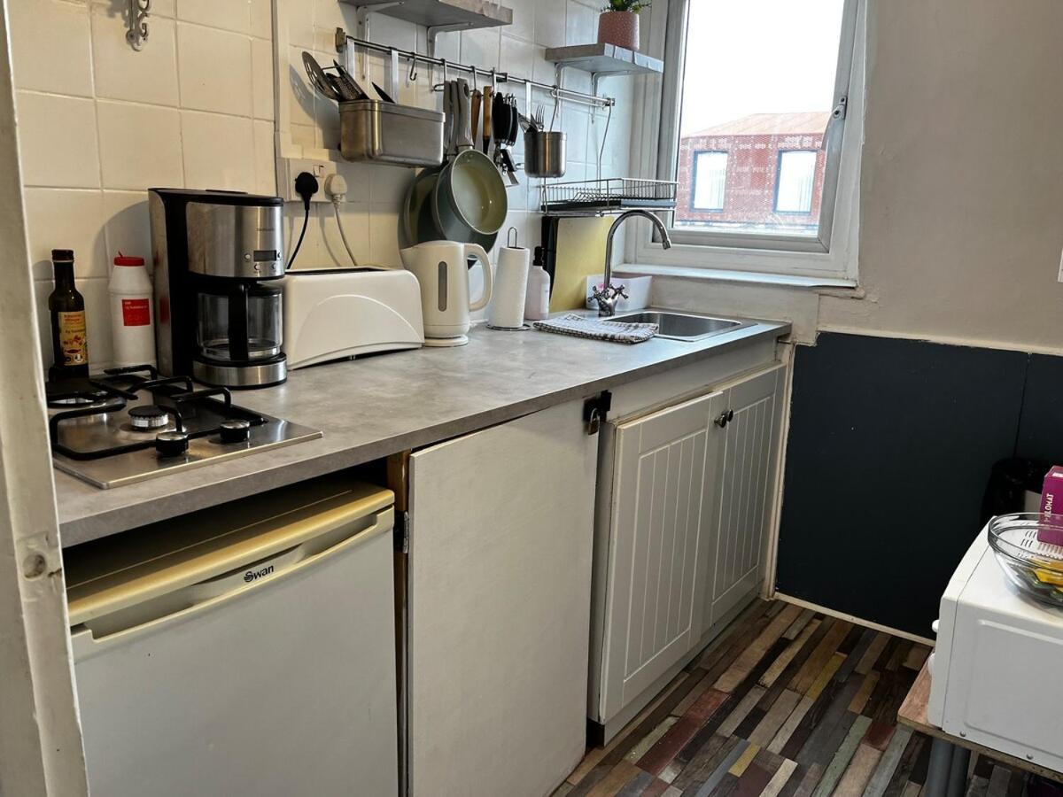 Apartment 2bedroom Basic And Flat London